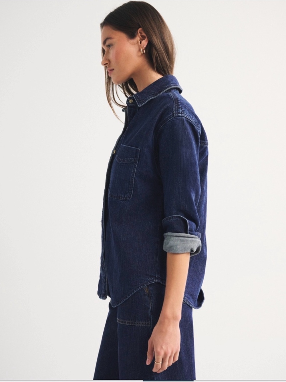 Oversized Linen-Blend Denim Shirt - Picture 4 of 8